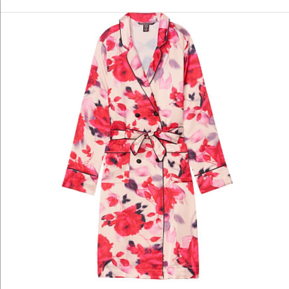 NWT VICTORIA'S SECRET Double-Breasted Robe.